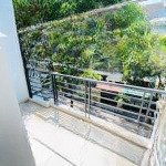 Cho thuê phòng ban công có nội thất đường hoàng hoa thám ngay sân bay