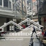 Nhà đẹp dân xây phố yên lãng tt đống đa ôtô tránh ngõ đẹp chủ bán định cư nước ngoài 50m2, 5 tầng