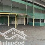 Cho thuê kho xưởng 1/ quốc lộ 1a , bà điểm hóc môn diện tích: 1760m2 m giá 80tr có văn phòng