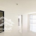 Bán chung cư green river dt71,5m2 2 phòng ngủ-2wc giá 3tỷ5 nhà trống, căn thương mại đã có sổ hồng.