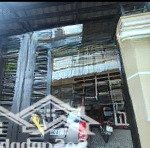 Bán nhà mặt tiền 3 tầng 115m2(5x23) đường thạnh lộc 41, quận 12. nhỉnh 6 tỉ