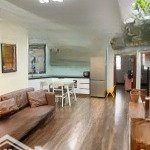 Chính chủ bán căn hàng hiếm toà bộ tư lệnh thủ đô hà nội, 56m2, 2 ngủ đầy đủ nội thất giá 2. x tỷ