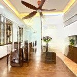 Chính chủ cần bán căn hộ cao cấp 360 giải phóng dt 80m2, 2pn,2vs giá nhỉnh 5tỉ lh:0948388422