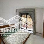 Chính chủ cho thuê căn hộ 1 ngủ 1 khách có ban công thoáng mát tại ngõ 381 nguyễn khang