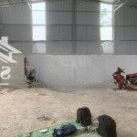 Cho thuê nhà 140m, 2 mặt tiền, oto đỗ cửa ở di trạch làm kho và bán hàng online