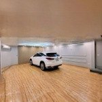 Xem ngay! mp nguyên hồng, lô góc 3 mặt tiền, 8t thang máy, thông sàn, mt 17m, kd đỉnh dt 2 tỷ/năm