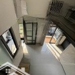 Chính chủ cho thuê duplex dương quảng hàm mới xây có cửa sổ ban công y hình ưu đãi cho khách ở liền