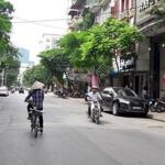 Chính chủ cần bán lô đất vị trí đẹp khu vực kinh doanh tốt với nhiều mặt hàng kinh doanh tại 21 lê văn lương thanh xuân dt 85 m2 , mặt tiền 6 m, sđcc giá 45 tỷ. có bớt thêm cho anh chị có nhu cầu thiện trí mua inbox ...