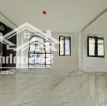 Siêu vip toà nhà 7 tầng 80m mt 8m trung tâm quận đống đa ô tô đỗ cửa giá 27,4 tỷ