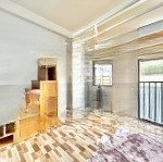 Phòng có gác cửa sổ trời gần ngã 4 bảy hiền