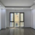 Bán nhà phố lê thanh nghị, hai bà trưng 30m, 5 tầng. giá: 7.8 tỷ. lh: 0937158386