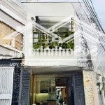 Phú nhuận chỉ 5 tỷ 680 triệu bớt lộc, xe hơi ngủ trong nhà. liên hệ 0906435138 xem nhà chốt ngay