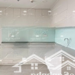 Hot căn 2pn 2wc 74m2 view landmart 81 giá 4tỷ xxxx hướng đông nam