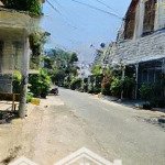 Mặt tiền đường bác ái, dt: 4x17m, 1 lầu, gần nguyễn xuân khoát. giá: 9,6 tỷ thương lượng