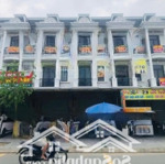 Bán nhà mặt tiền nguyễn thị khắp, dĩ an, 5,5 tỷ, 80m2, 4pn, 4wc, lh: 0909.290.286