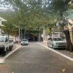 Bán gấp lô đất khu song ngữ đường rộng có vỉa hè khu dân cư