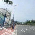Ngã tư thủ đức. đất full thổ, 72m2 ngang 4m, đường xe hơi, 10m ra mặt tiền. 4 tỷ 9 tl