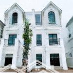 Bán nhanh. biệt thự hải âu 02, dt 152m2, 4t, view biển hồ. giá 29 tỷ