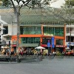 Siêu vị trí! góc 2 mặt tiền chợ lớn - quận 6! dt: 20 x 20m - hầm 6 tầng - hđt: 220 triệu. giá 63 tỷ