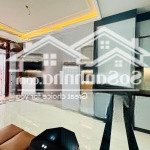 Bán nhà 6 tầng, có thang máy hệ thống chống cháy ngõ rộng, ô tô đỗ cửa. tiện ích bạt ngàn