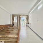 Cho thuê phòng cửa sổ ban công ngay emart phan huy ích
