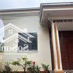 Bán đất tại lương sơn hòa bình 180m2, giá thỏa thuận, hàng hiếm sẵn nhà mái thái đẹp