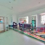 Toà căn hộ 3 tầng đúc mt đường 10m5 hoàng minh thảo, sát đại học duy tân, khu kinh doanh