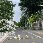 Chuyển công tác bán nhanh căn góc 2 mặt tiền khu cityland garden hills, dt: 10,56 x 20m