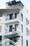 Bán nhà phố hồng tiến, vị trí đắc địa, gara, hồ cá koi, đẹp như khách sạn 5 sao