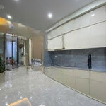 Bán nhà đẹp phố la thành- giảng võ giá hấp dẫn 40m2 chỉ 8 tỷ hơn