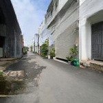 Nhà 3 tầng thô hxh sát cc 4s phạm văn đồng đường số 22 linh đông
