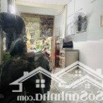Chỉ 6.2 tỷ - nhà hxh cách mạng tháng 8 - 41m, 2 tầng, shr - gần chợ, trường, bv" nội dung:
bán gấ