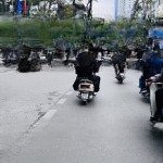 Bán nhà chùa láng- 7 tầng thang máy- thông sàn kinh doanh siêu đỉnh- giá chỉ 24 tỷ