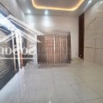 Bán nhà 2 tầng hẻm xe hơi gần chợ kiến thiết hiệp phú thủ đức 122m2_5.5*20 chỉ 6.5 tỷ hiếm có