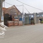 Siêu phẩm lô góc 3 mặt tiền chỉ có 1 lô duy nhất bác nào nhanh tay là được trước .