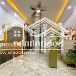 Tây hồ đẹp mới lung linh full nội thất tặng lại - sát đường thanh niên - vị trí đẹp - 45m2, 7,95 tỷ
