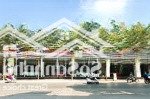 Cho thuê nhà mt ngang 30m đường huỳnh tấn phát, quận 7 (tổng dt 2500m2) giá 180tr/th