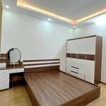 C.h.o t.h.u.ê n.h.à ngõ kiều sơn - văn cao