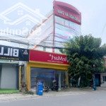 Bán toà nhà 5 lầu - 300m2 đất 1.100m2 sàn - đẹp nhất kdc viet sing - hdt 65tr/tháng - 17.5 tỷ tl