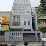 Tòa nhà mt hát giang, phường 2. dt: 8x20m. 1 hầm 6 tầng. sàn suốt. pccc. giá 80tr/tháng,