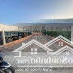 Bán đất đường đồng khởi diên khánh rộng 20 m trải nhựa. giá 1.6 tỷ ngang rộng 5m hàng hiếm