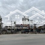Chính chủ bán nhà mặt phố thị trấn gạch mặt tiền 5m