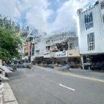 Căn duy nhất giá tốt nhất mặt tiền võ văn tần p5 quận 3 - 4,5 x 18m trệt 3 lầu. giá 43 tỷ