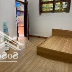 Cho thuê phòng 2 ngủ ngõ 211 khương trung, full đồ, ô tô đỗ cửa, giá 5,5tr/th. lhcc: 0904043335