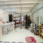 Nhà gác lửng, hẻm oto, full nội thất. sẵn 2pn, gần bên kđt vạn phúc
