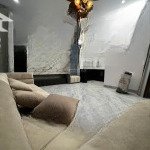 Nhà dân xây tại đại la - hai bà trưng, gần phố, 3 mặt thoáng, nhà đẹp về ở ngay, 40m, 4 tầng. 7tỷ4