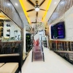 Ngõ nông xe ba gác bán nhà phố trạm, long biên 5,5 tầng x 33m2 giá 6 tỷ, nội thất cơ bản về ở luôn