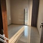 Cần cho thuê căn 2pn 75m2 giá chỉ 14tr lavida plus. lh xem nhà 0906385525