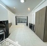 Cho thuê phòng dạng căn mini 1pn full nội thất cửa sổ lớn thoáng mát gần vạn hạnh mall q10