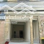 Diện tích 50m2 có nhà vệ sinh riêng, lối đi riêng biệt, căn góc vị trí đẹp